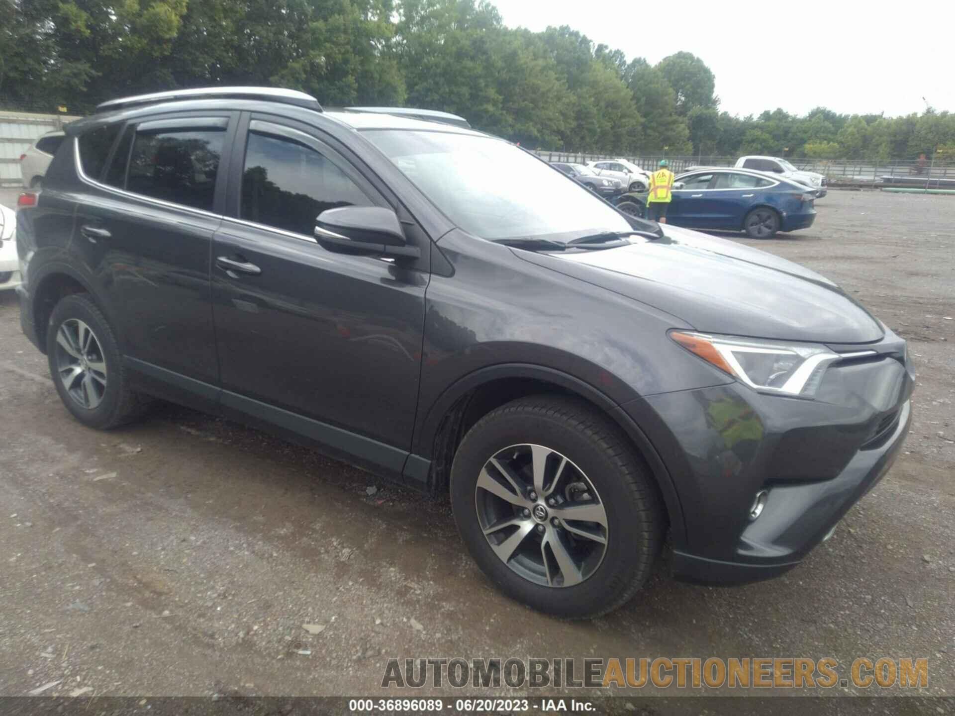 JTMRFREV7HJ704555 TOYOTA RAV4 2017