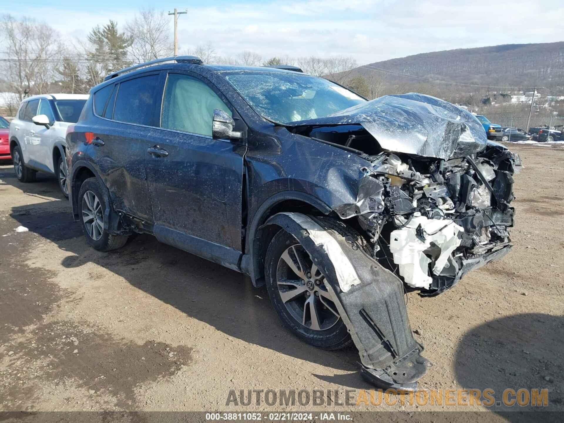 JTMRFREV7JD232863 TOYOTA RAV4 2018