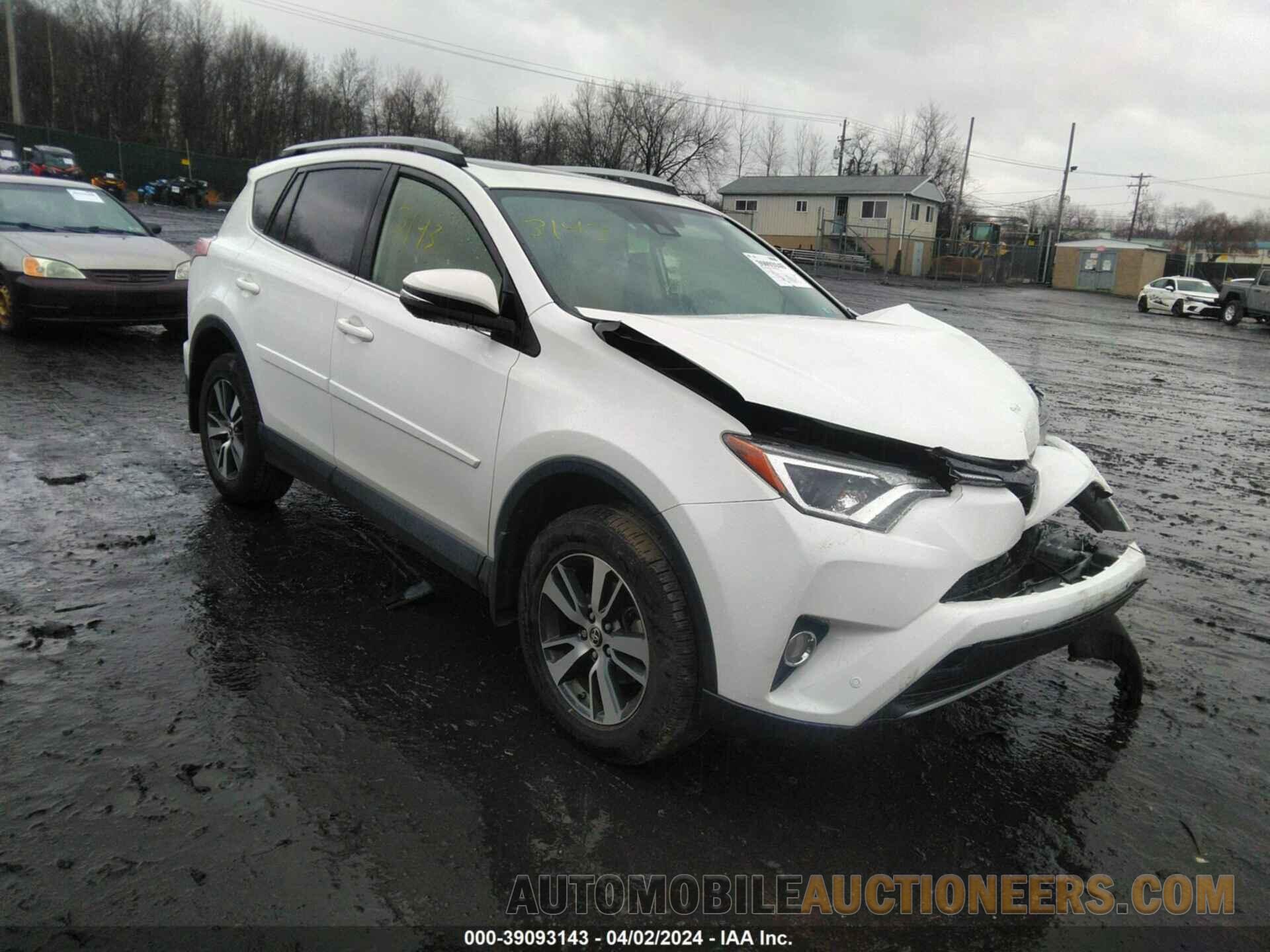 JTMRFREV7JJ195654 TOYOTA RAV4 2018