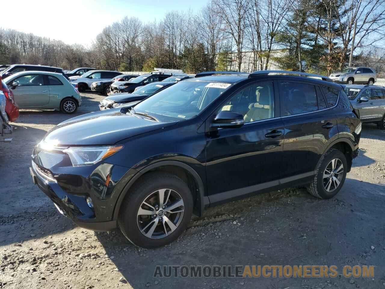 JTMRFREV7JJ257697 TOYOTA RAV4 2018