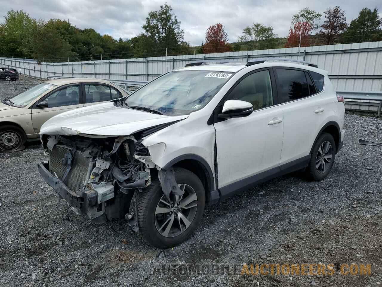 JTMRFREV7JJ721636 TOYOTA RAV4 2018