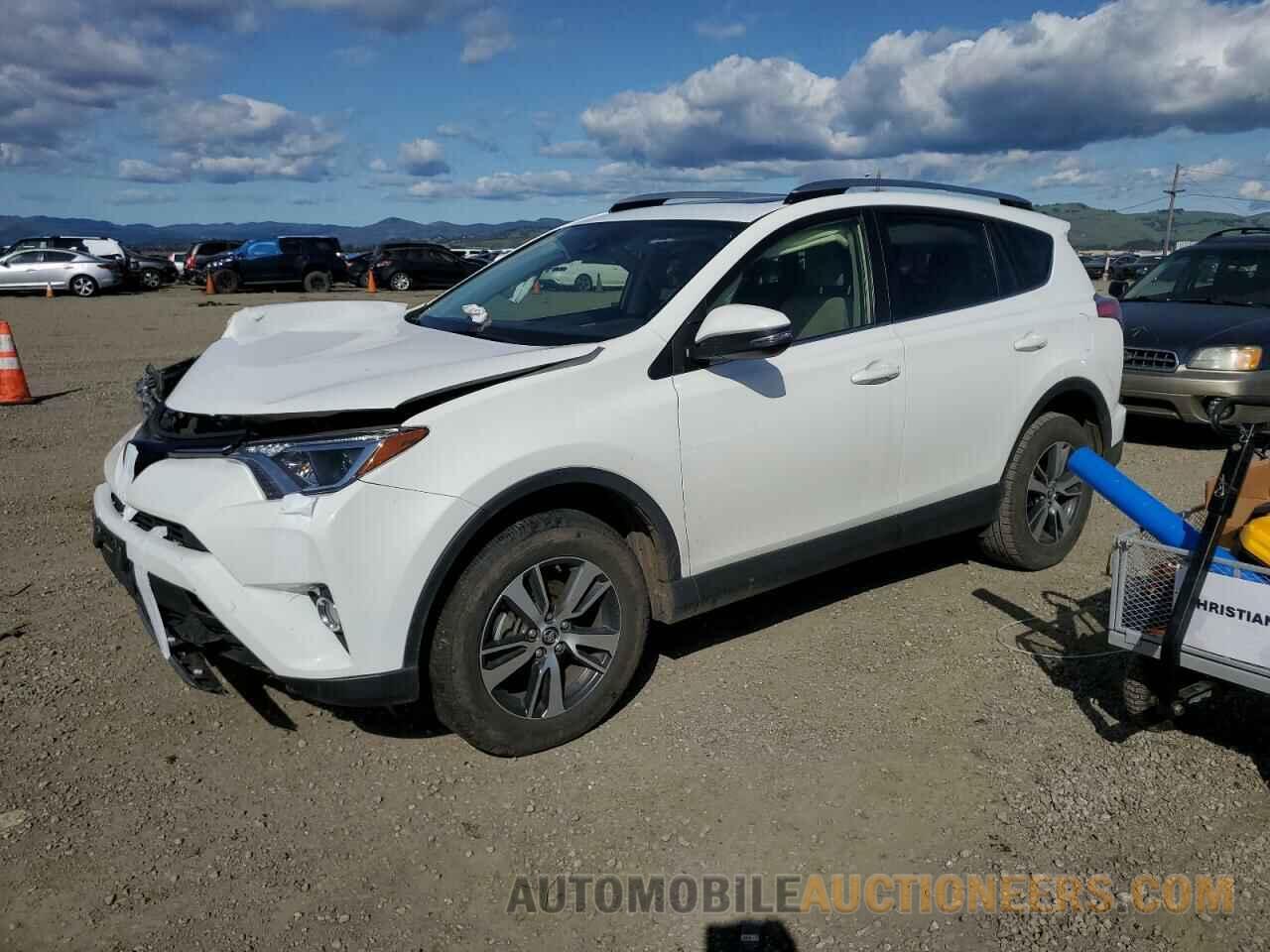 JTMRFREV7JJ739490 TOYOTA RAV4 2018