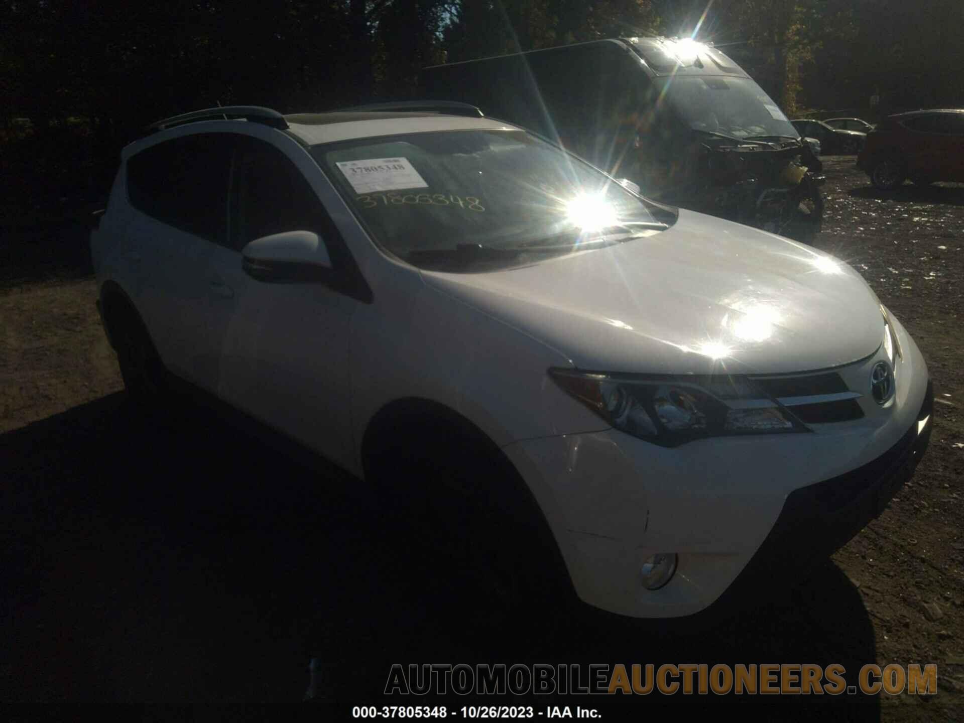 JTMRFREV8FD097609 TOYOTA RAV4 2015