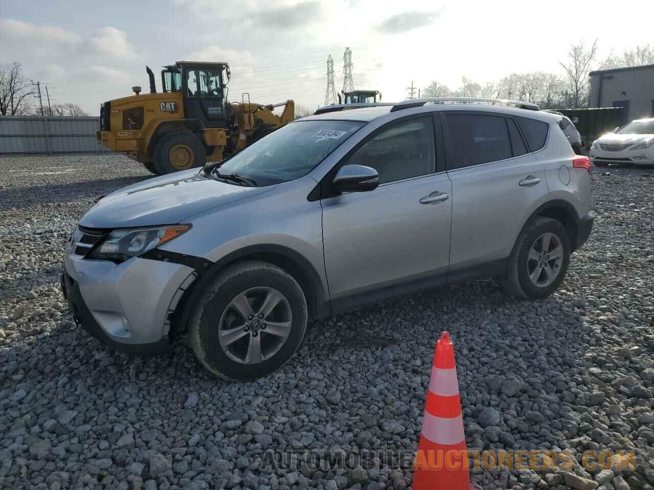 JTMRFREV8FD111475 TOYOTA RAV4 2015