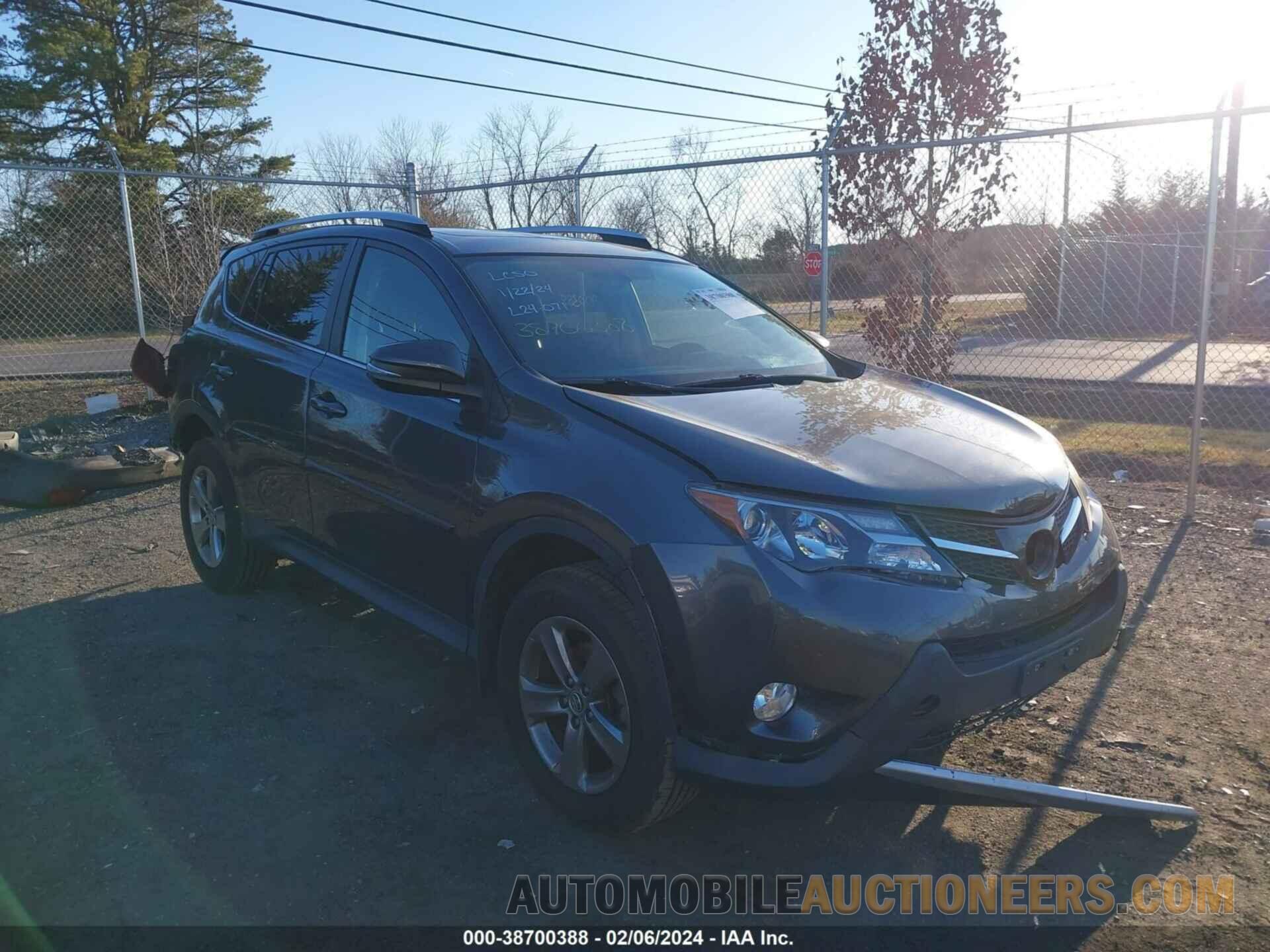 JTMRFREV8FD149448 TOYOTA RAV4 2015