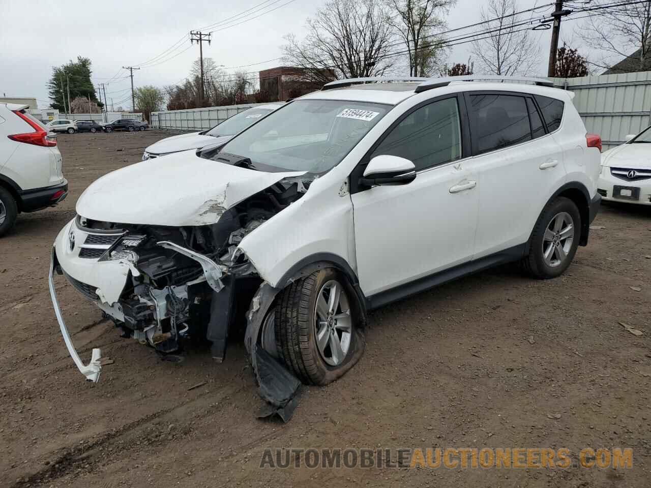 JTMRFREV8FJ049884 TOYOTA RAV4 2015