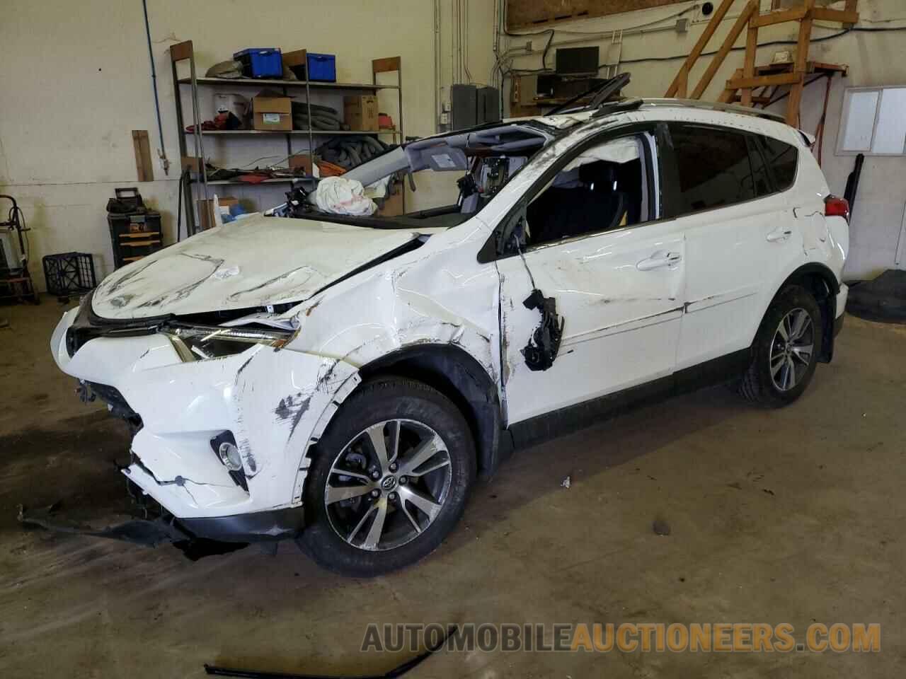 JTMRFREV8GJ063253 TOYOTA RAV4 2016