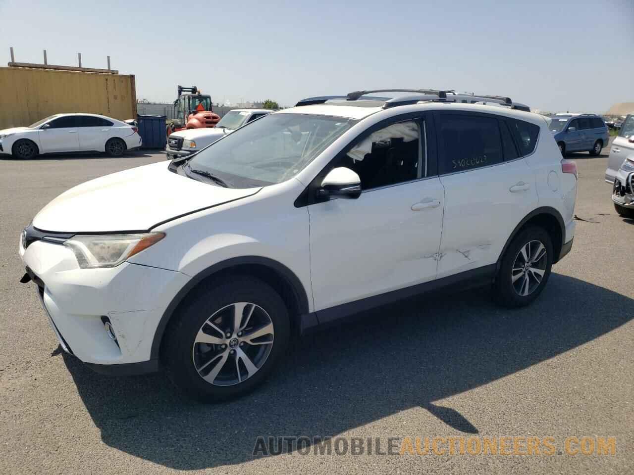 JTMRFREV8GJ088640 TOYOTA RAV4 2016