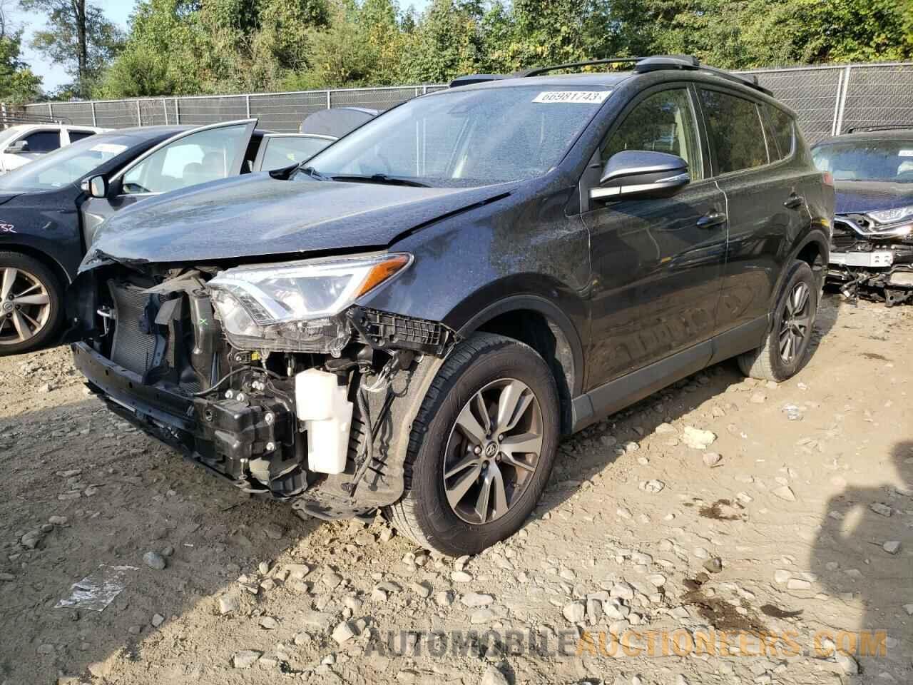 JTMRFREV8HD200823 TOYOTA RAV4 2017