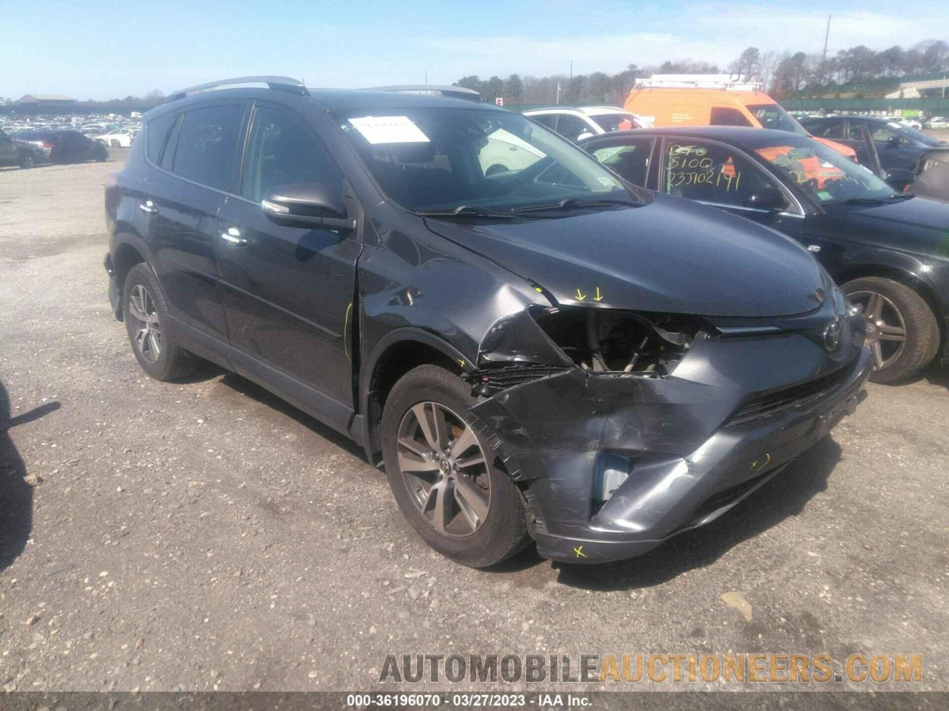 JTMRFREV8HD209568 TOYOTA RAV4 2017