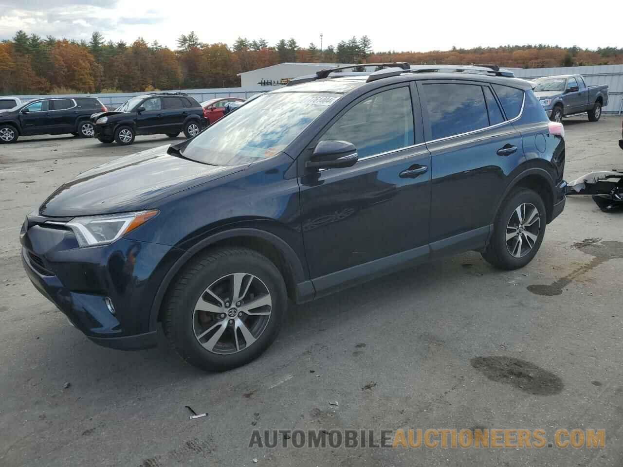 JTMRFREV8HD215953 TOYOTA RAV4 2017