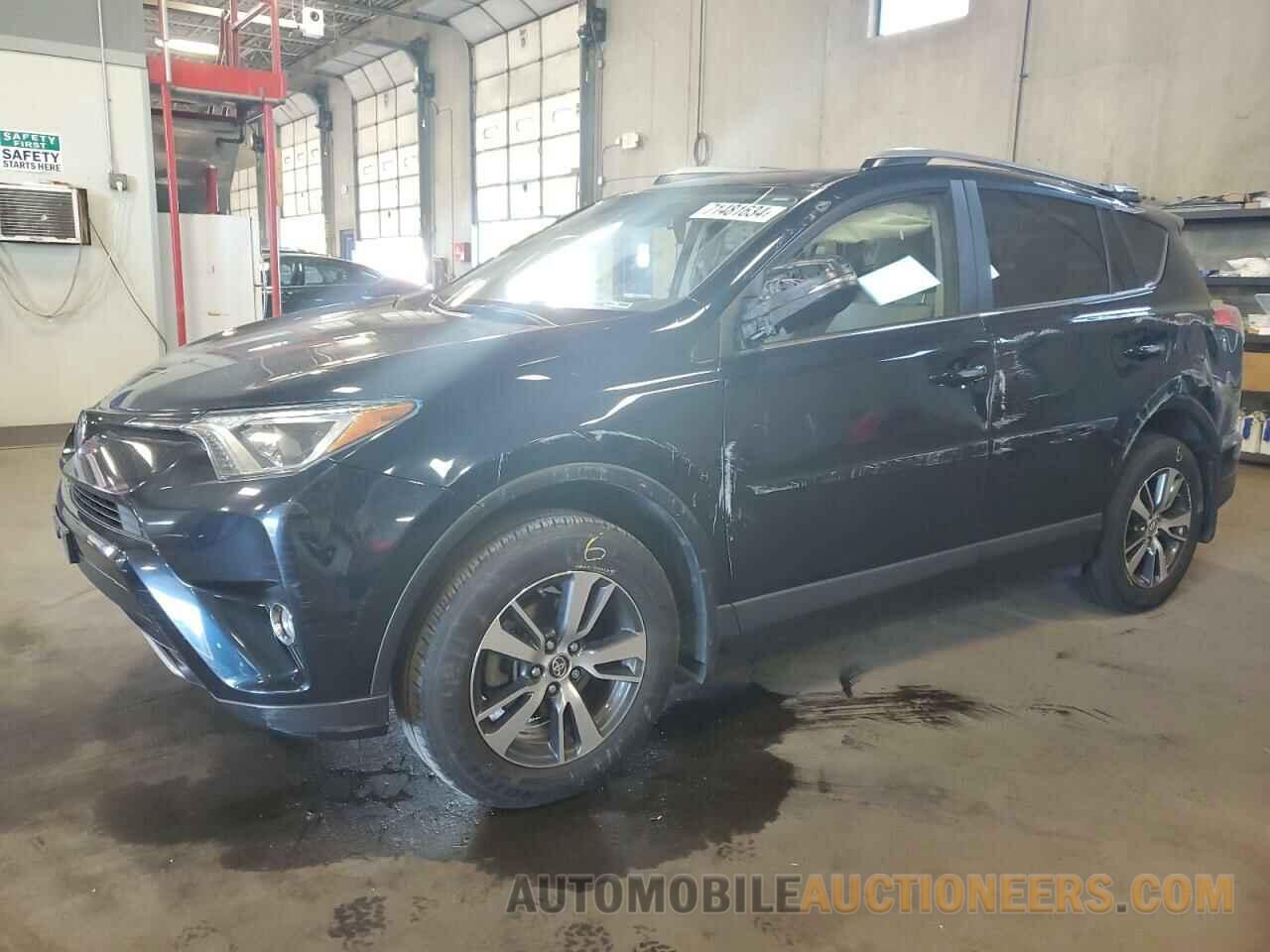 JTMRFREV8HD219145 TOYOTA RAV4 2017