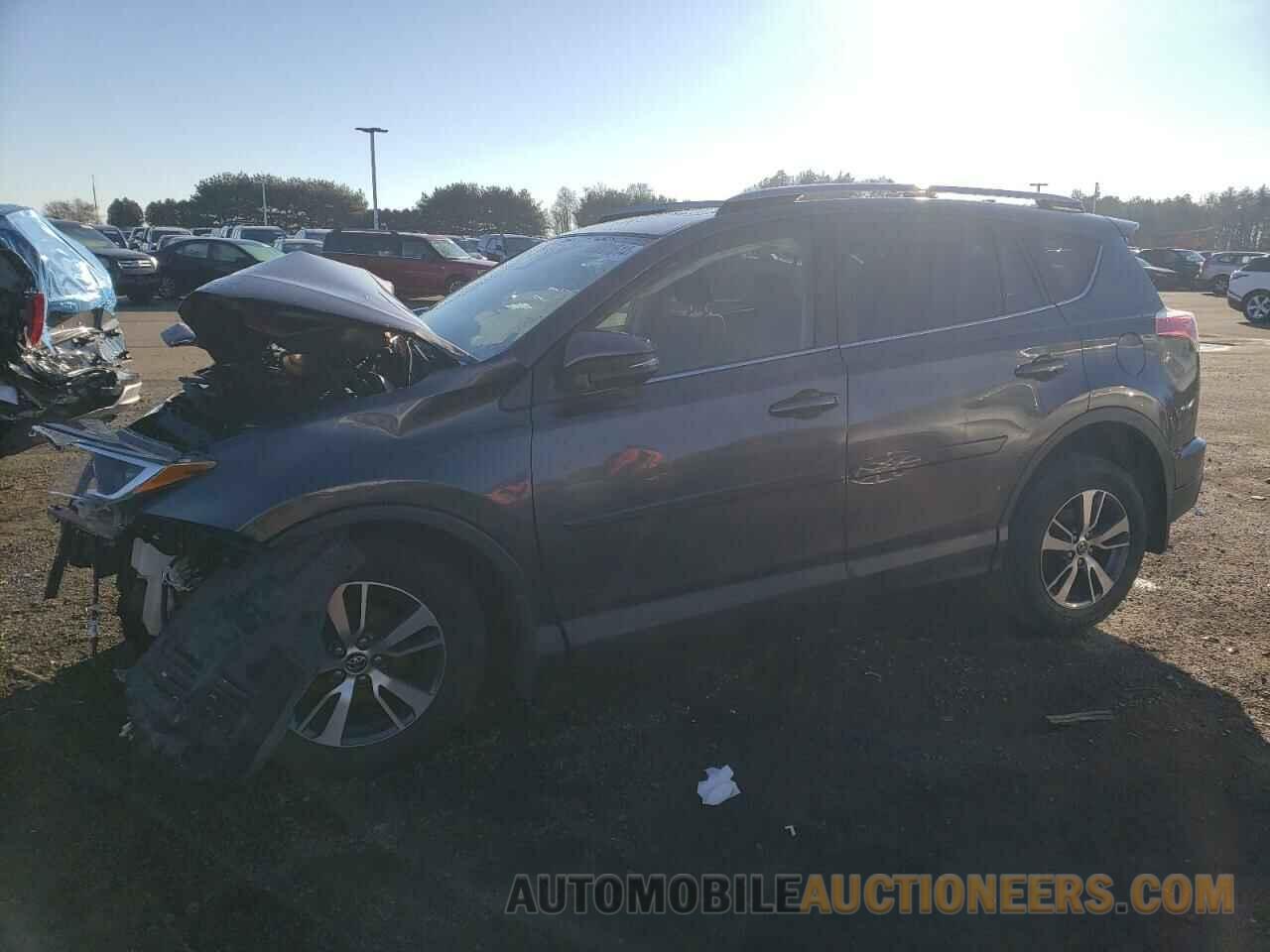 JTMRFREV8HJ114395 TOYOTA RAV4 2017