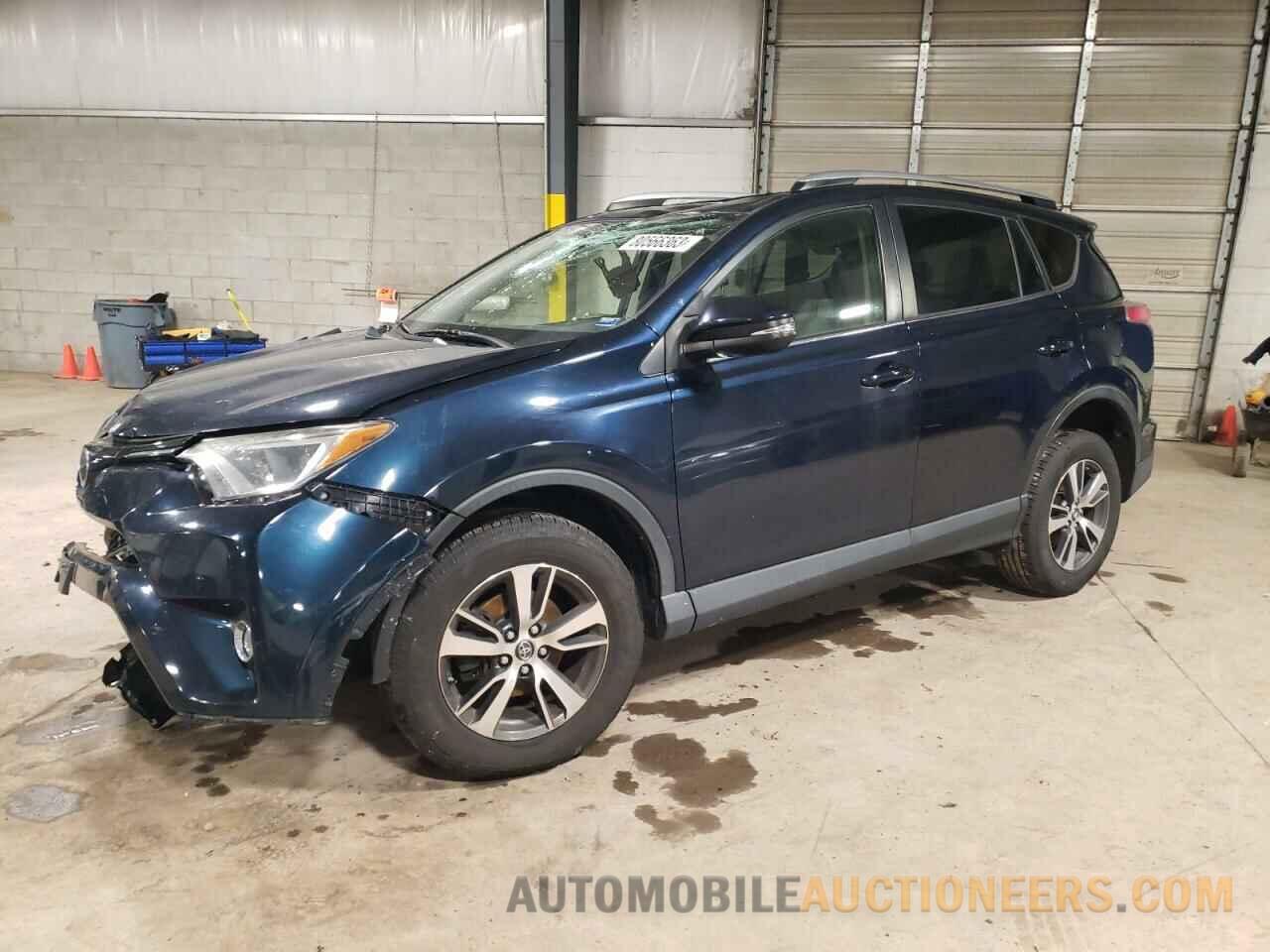 JTMRFREV8HJ118575 TOYOTA RAV4 2017