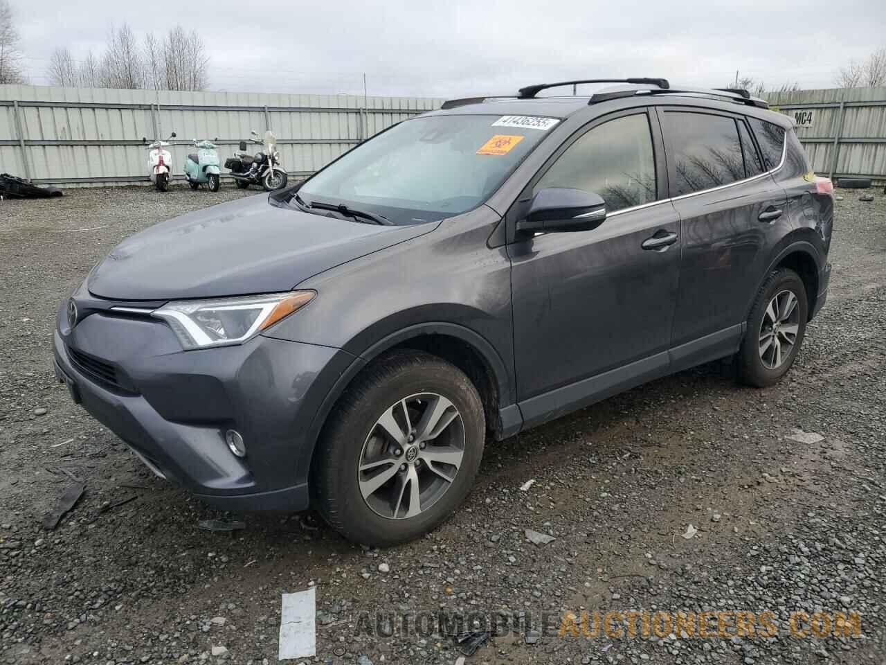 JTMRFREV8HJ119127 TOYOTA RAV4 2017