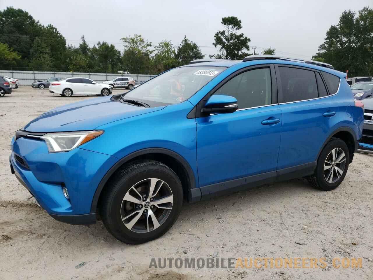 JTMRFREV8HJ144643 TOYOTA RAV4 2017