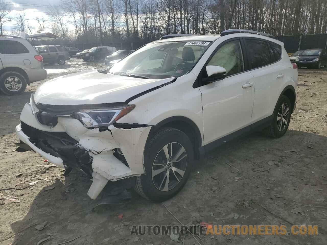 JTMRFREV8HJ707593 TOYOTA RAV4 2017