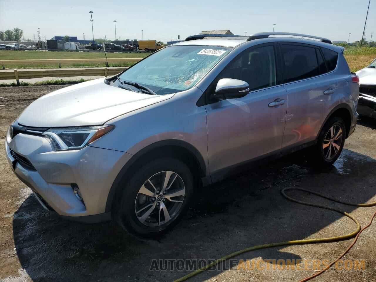 JTMRFREV8JD247579 TOYOTA RAV4 2018