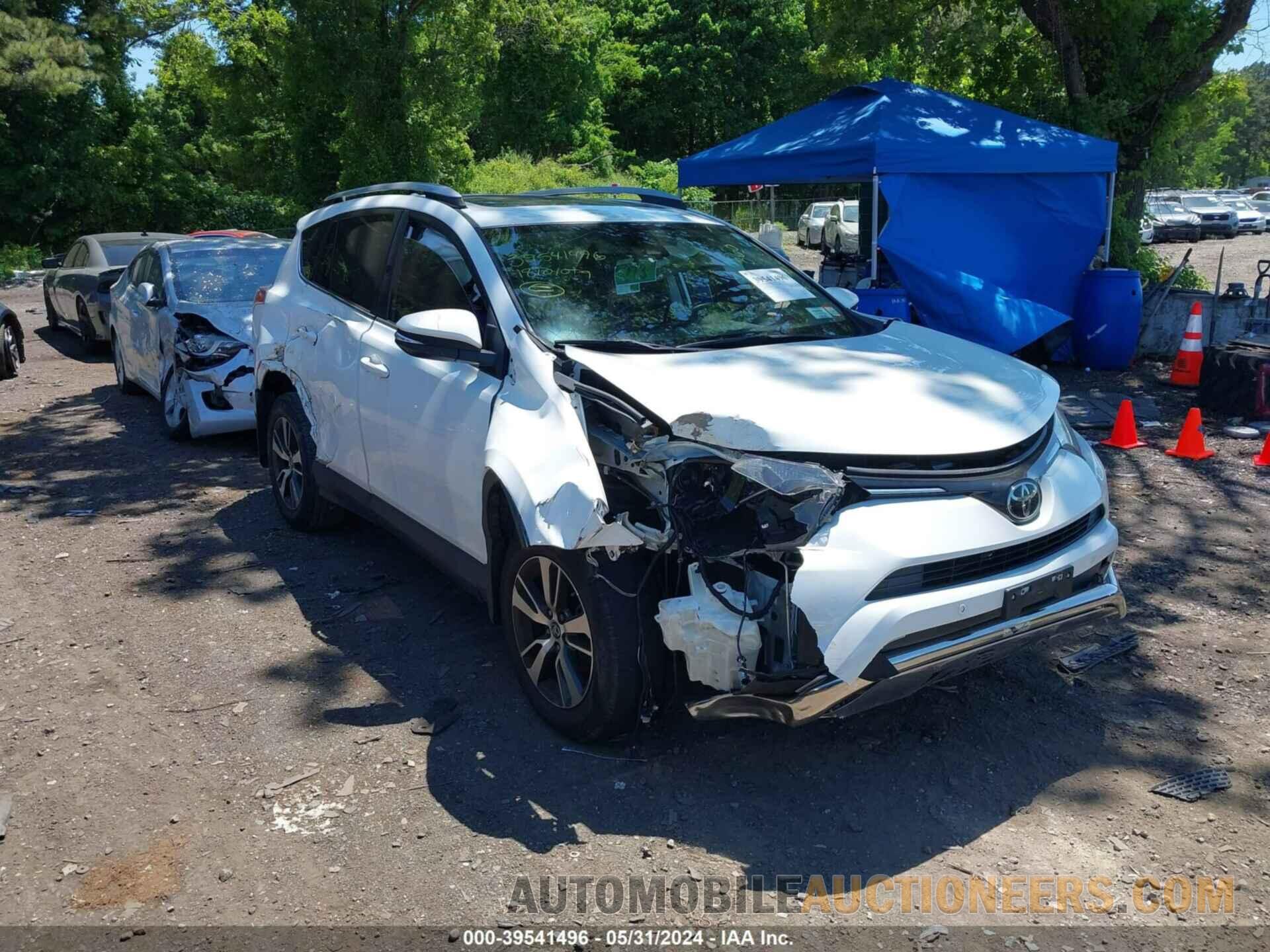 JTMRFREV8JJ723878 TOYOTA RAV4 2018