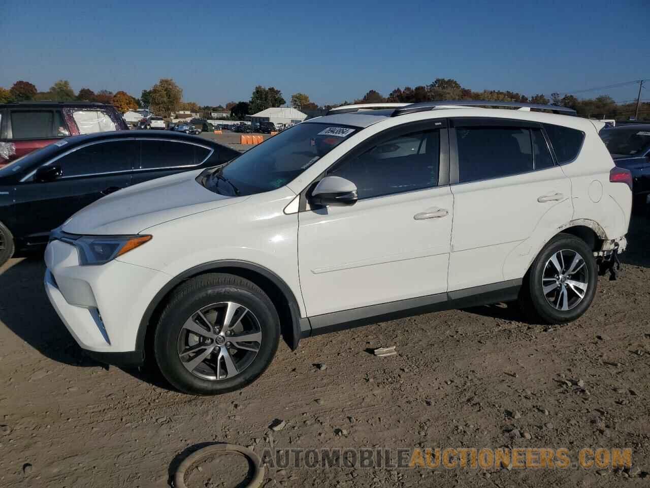 JTMRFREV8JJ747632 TOYOTA RAV4 2018