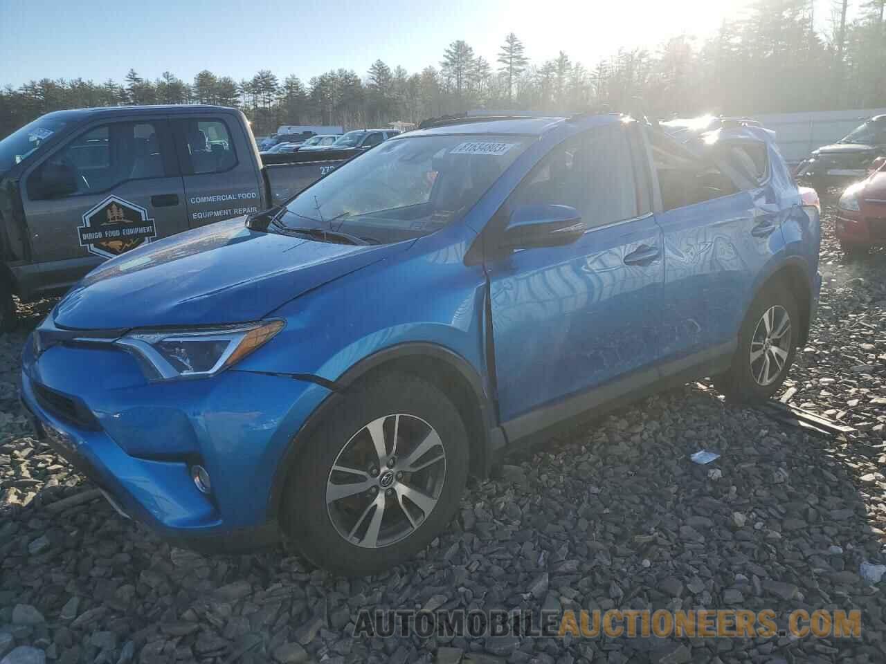 JTMRFREV8JJ747677 TOYOTA RAV4 2018