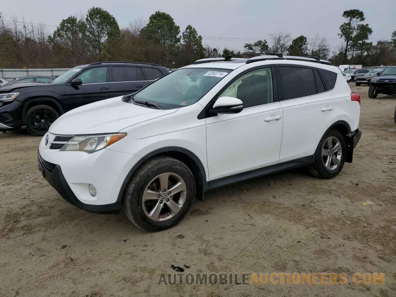 JTMRFREV9FD135557 TOYOTA RAV4 2015