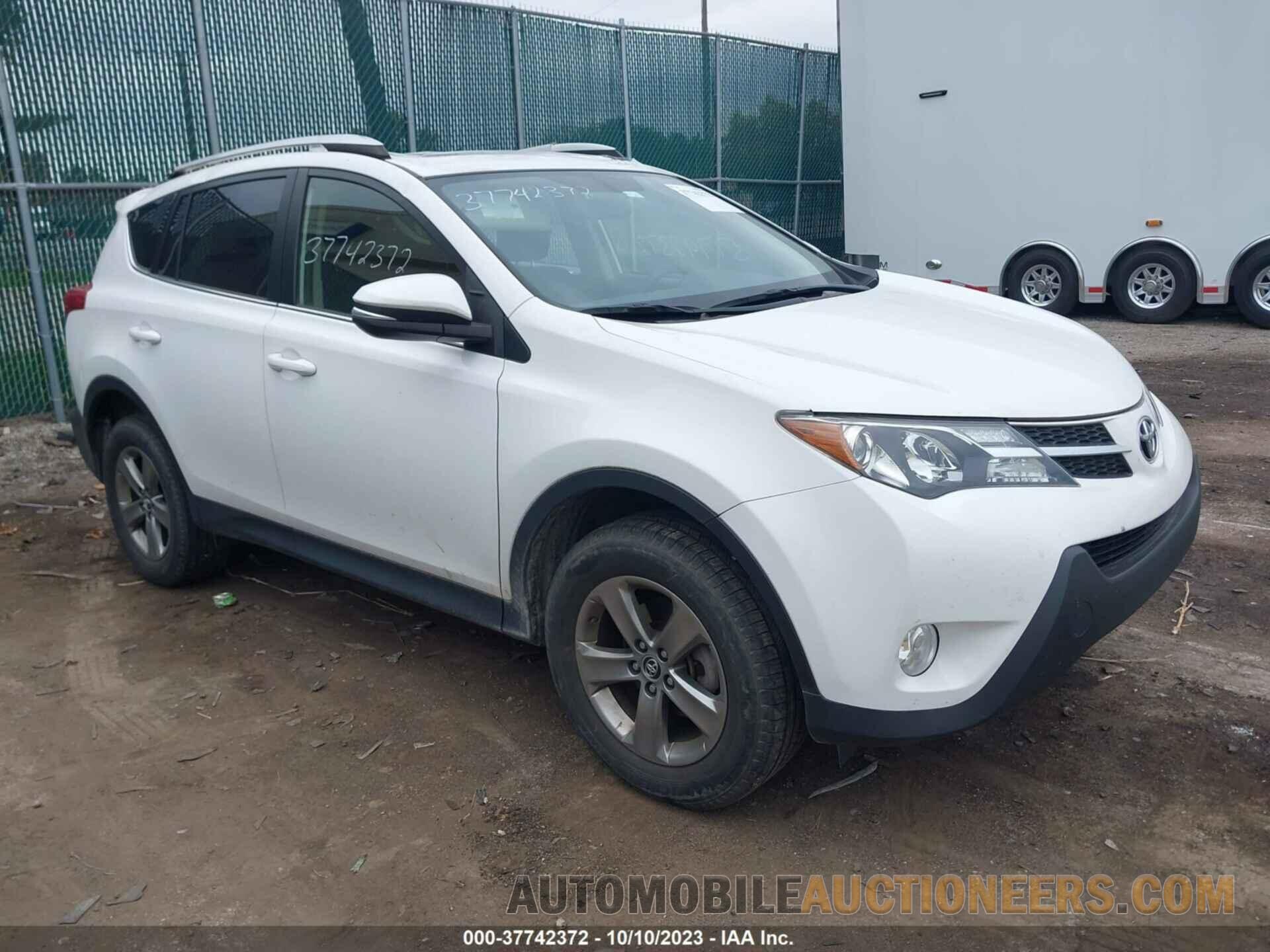 JTMRFREV9FD156117 TOYOTA RAV4 2015