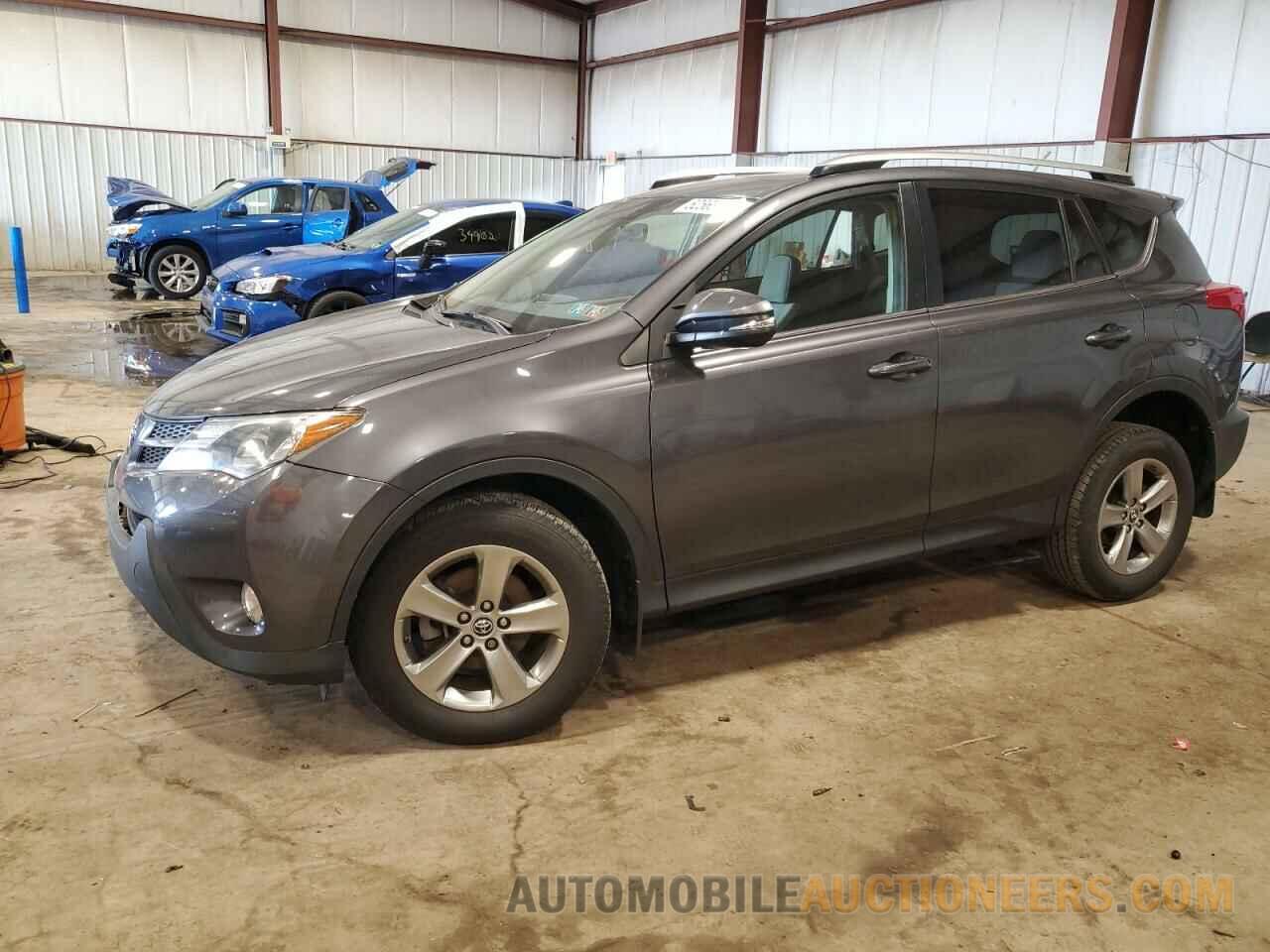 JTMRFREV9FJ038747 TOYOTA RAV4 2015