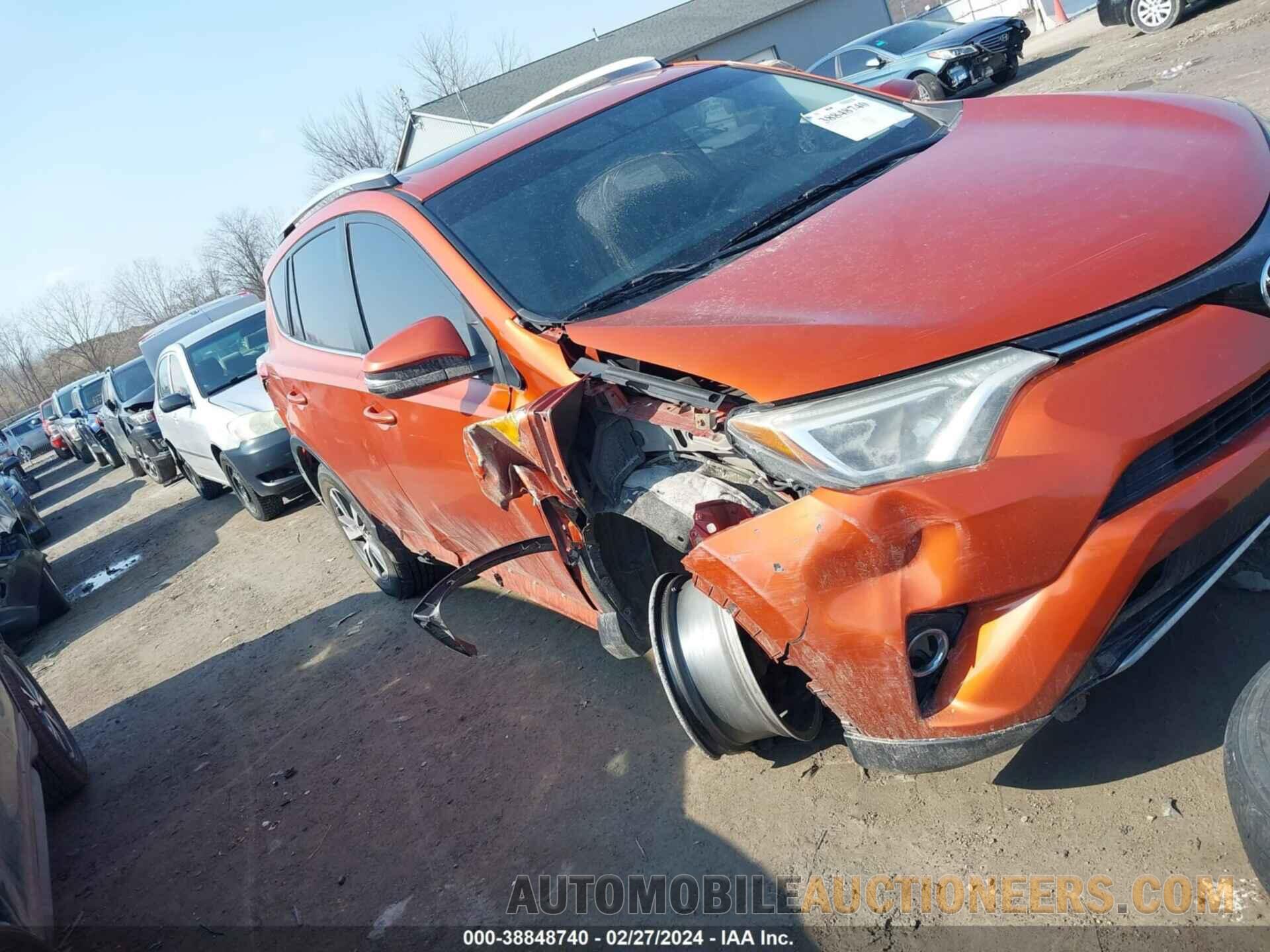 JTMRFREV9GD186400 TOYOTA RAV4 2016