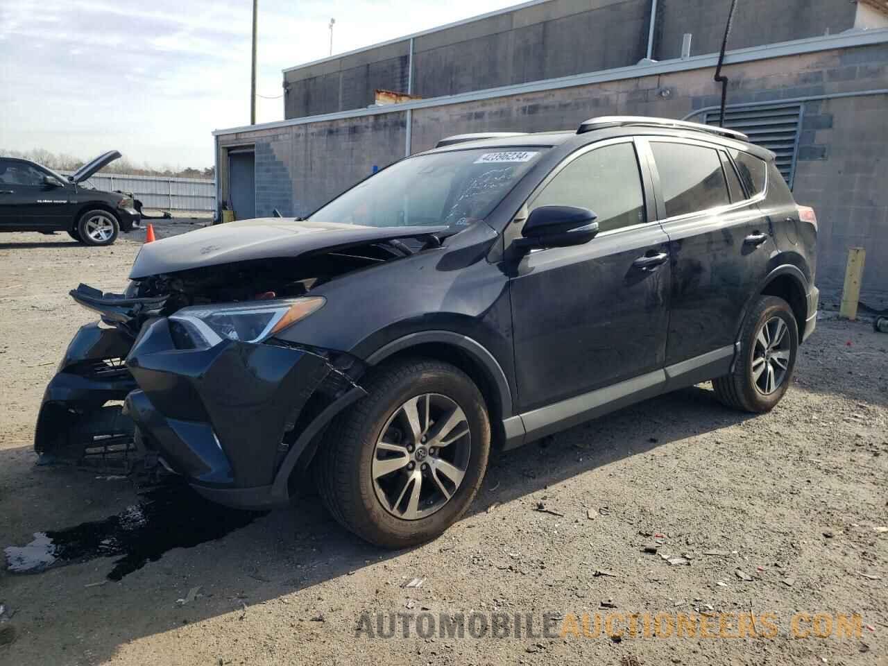 JTMRFREV9HD212608 TOYOTA RAV4 2017