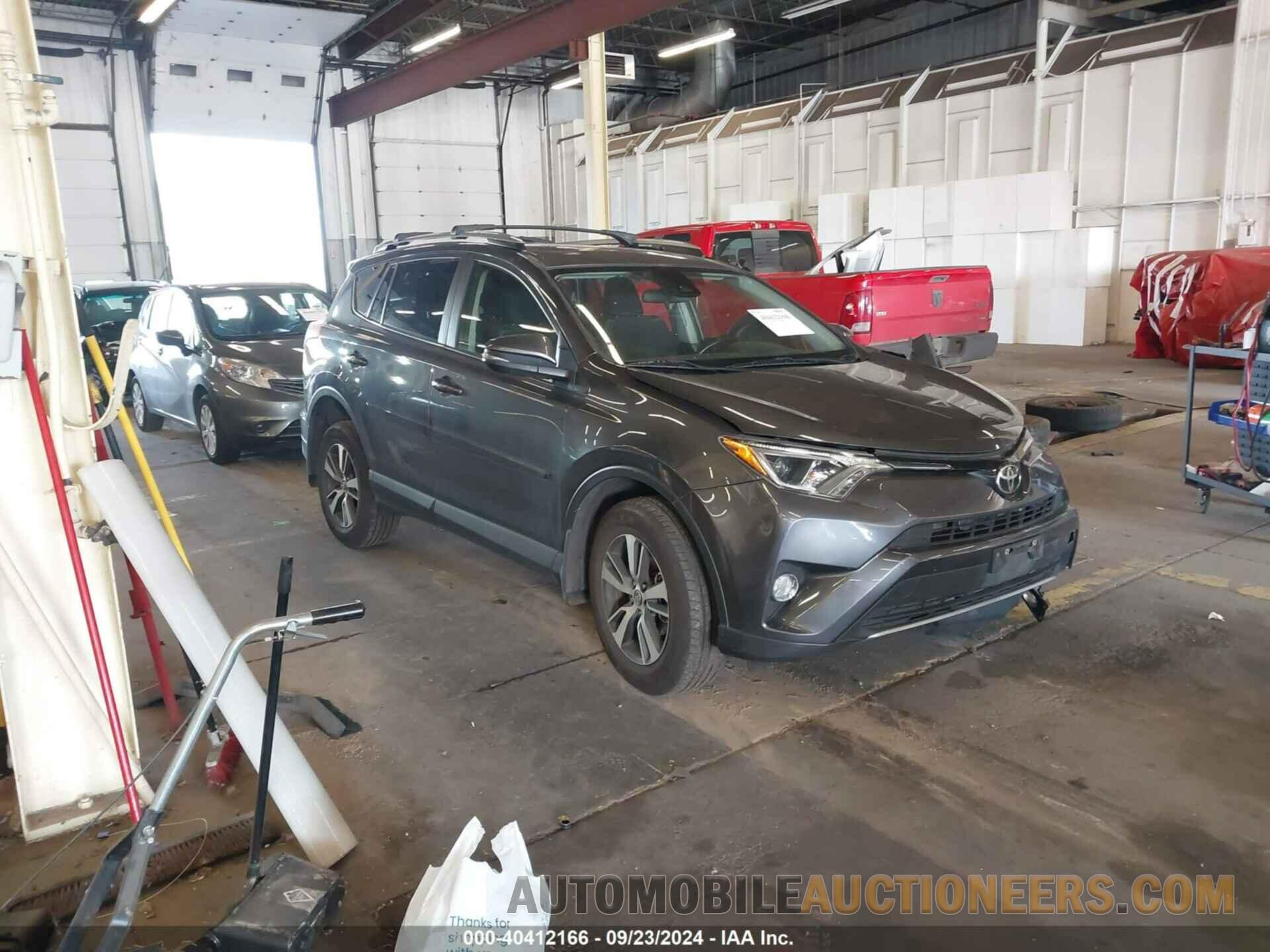 JTMRFREV9HJ123865 TOYOTA RAV4 2017