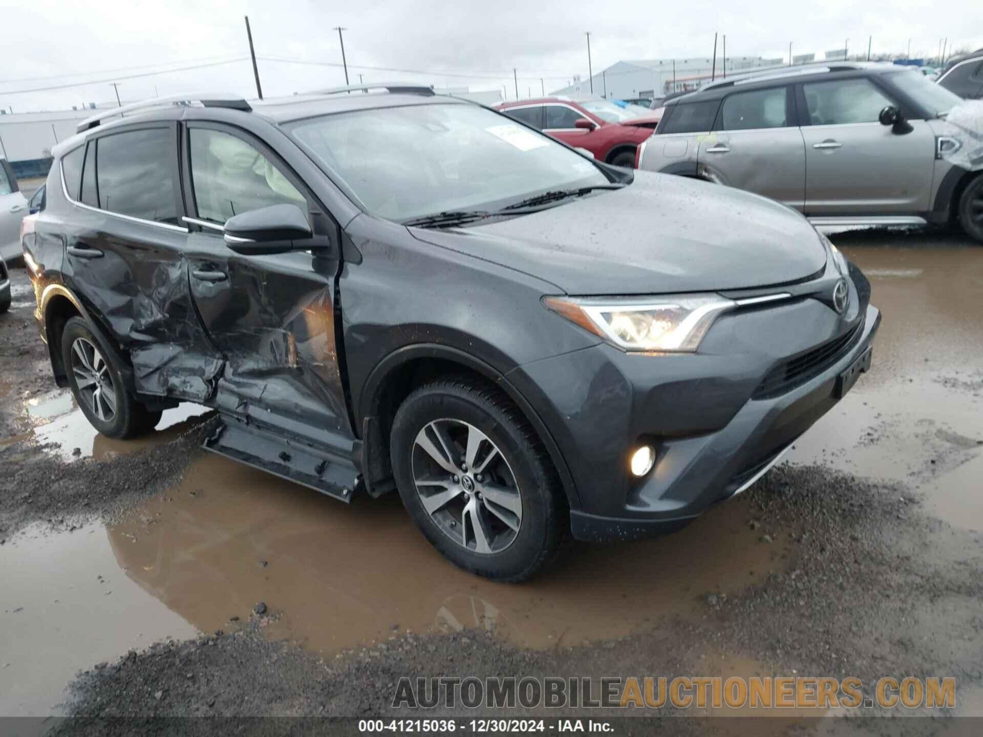 JTMRFREV9HJ123896 TOYOTA RAV4 2017