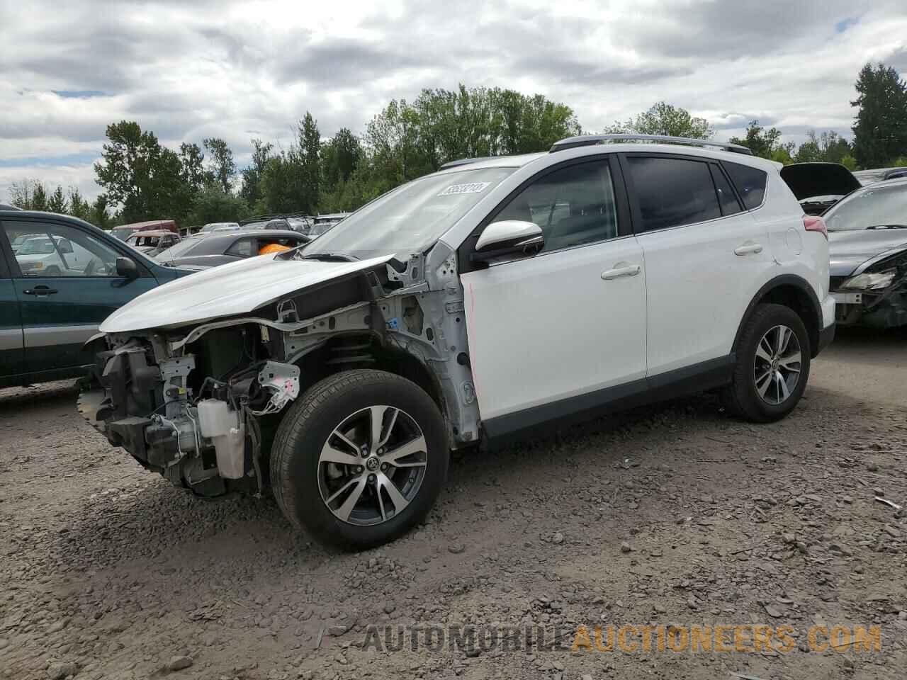 JTMRFREV9HJ714097 TOYOTA RAV4 2017