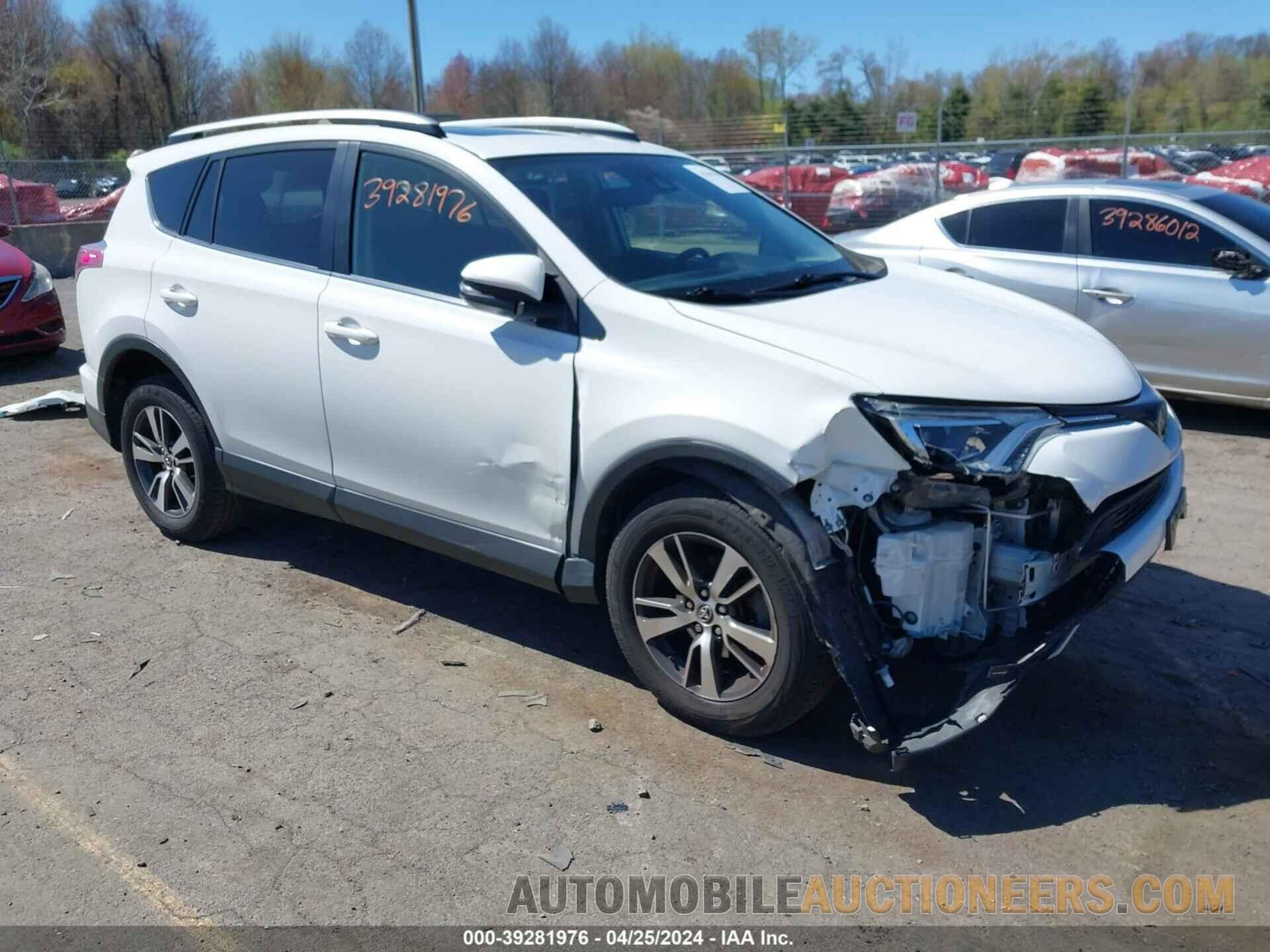 JTMRFREV9HJ715363 TOYOTA RAV4 2017