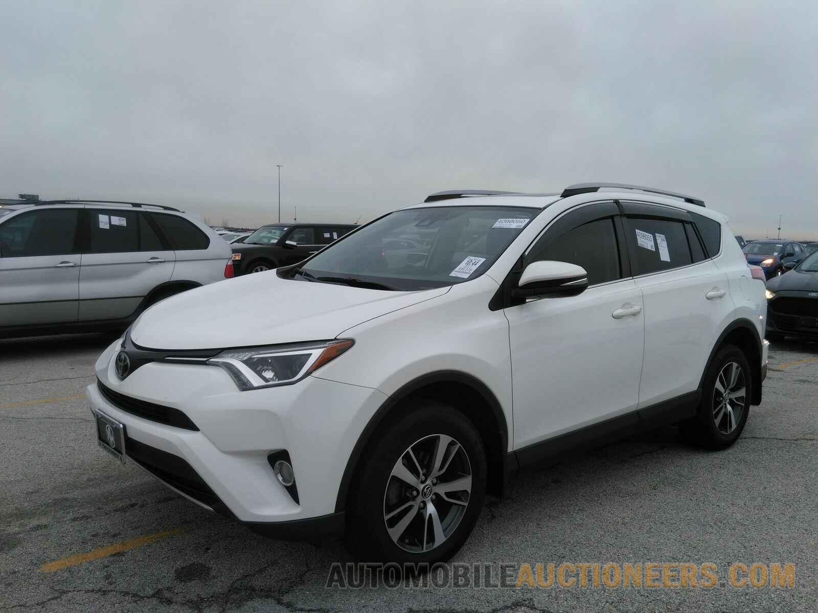 JTMRFREVXHJ112289 Toyota RAV4 2017