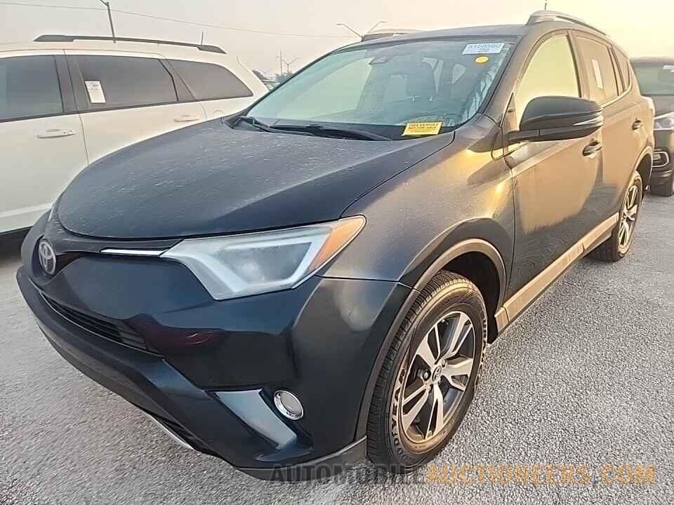 JTMRFREVXHJ119842 Toyota RAV4 2017