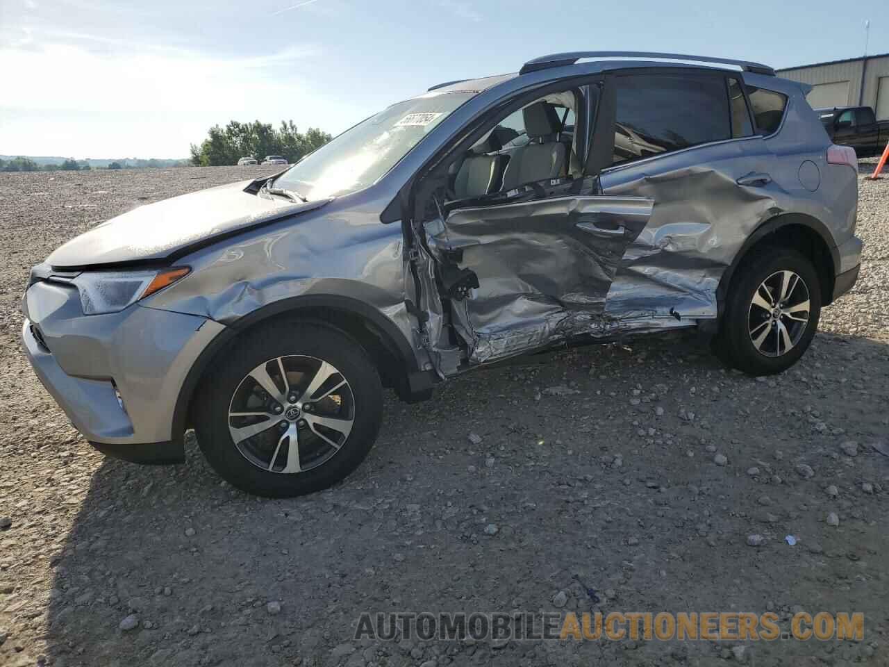 JTMRFREVXJD235711 TOYOTA RAV4 2018