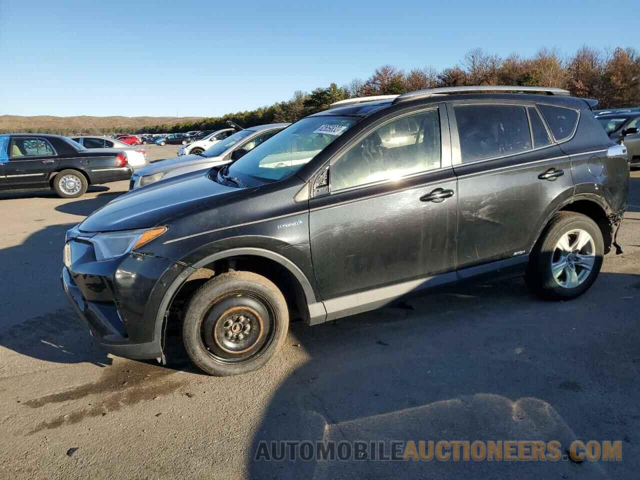 JTMRJREV1HD064257 TOYOTA RAV4 2017