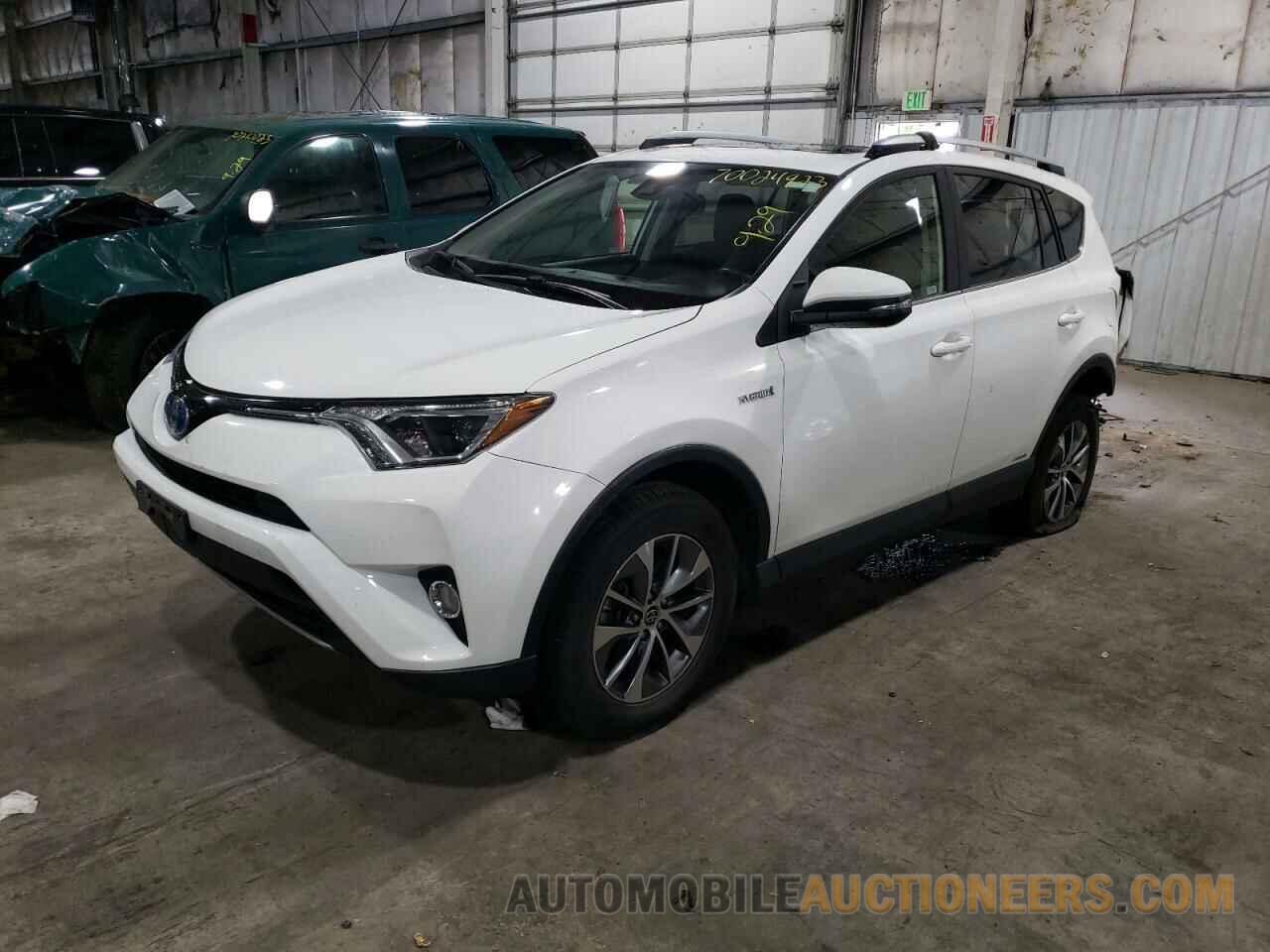 JTMRJREV1HD083228 TOYOTA RAV4 2017