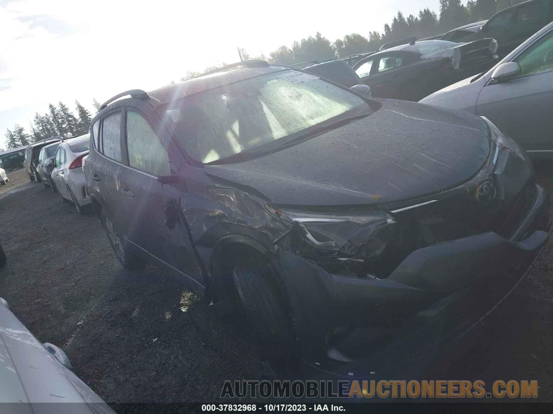 JTMRJREV1JD257675 TOYOTA RAV4 2018