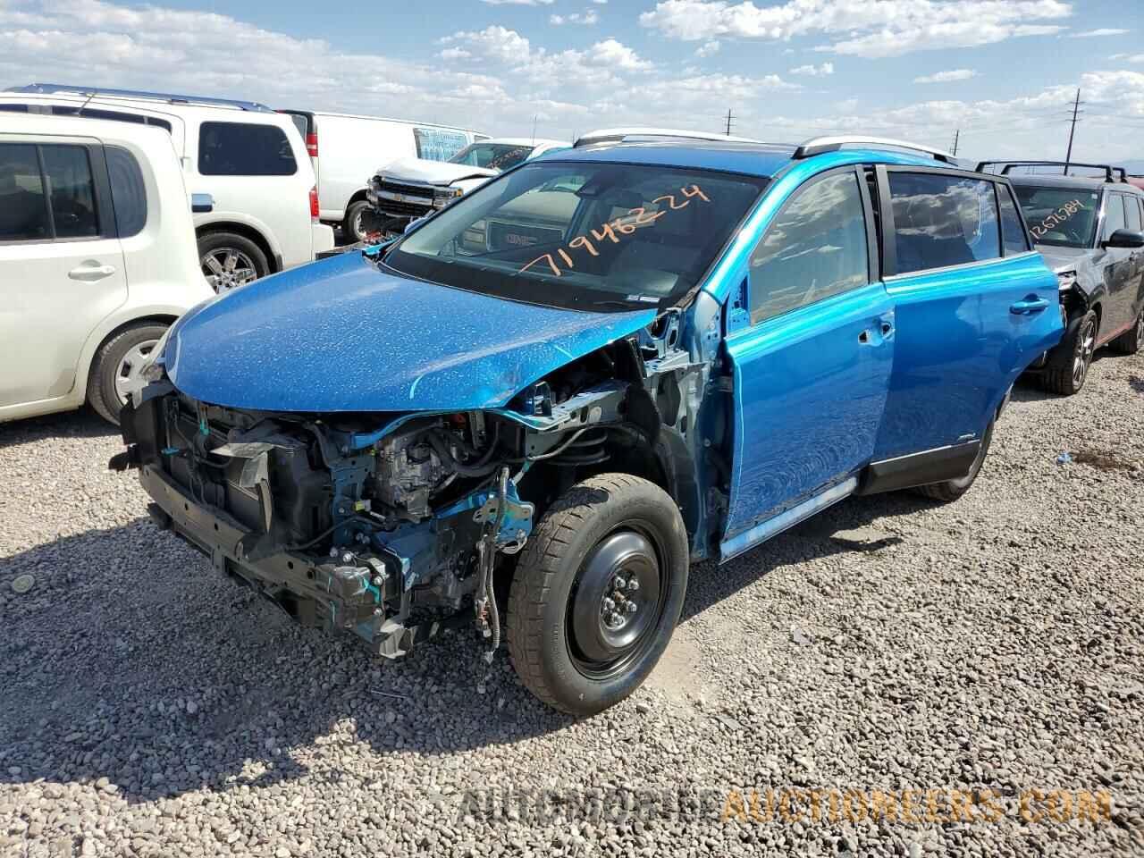 JTMRJREV2HD094755 TOYOTA RAV4 2017