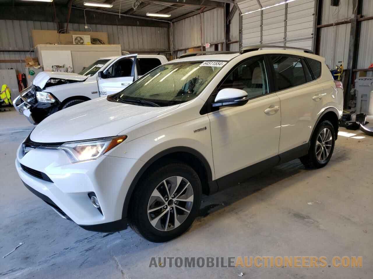 JTMRJREV2JD185059 TOYOTA RAV4 2018