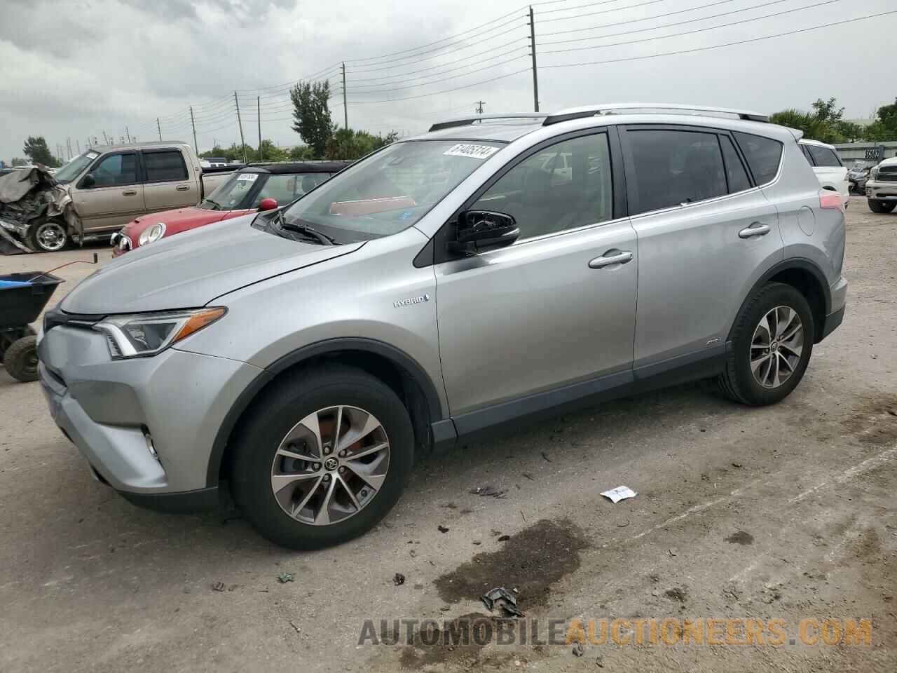 JTMRJREV3HD123065 TOYOTA RAV4 2017