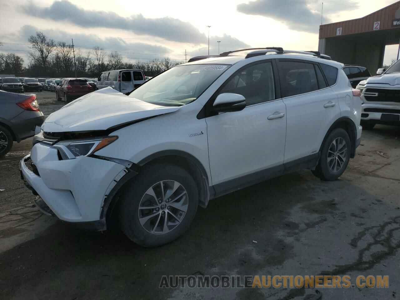 JTMRJREV4HD074944 TOYOTA RAV4 2017