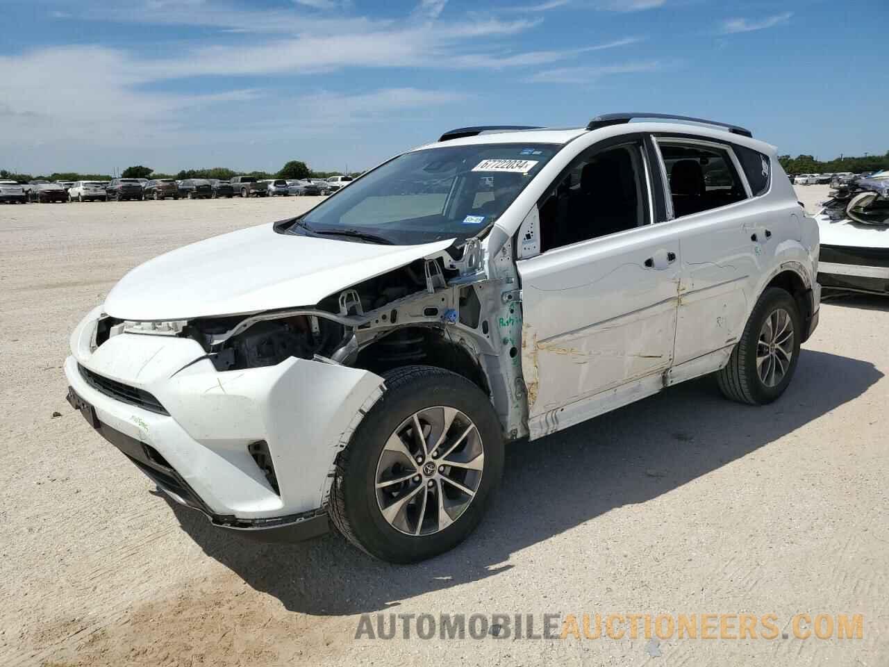 JTMRJREV4HD076399 TOYOTA RAV4 2017