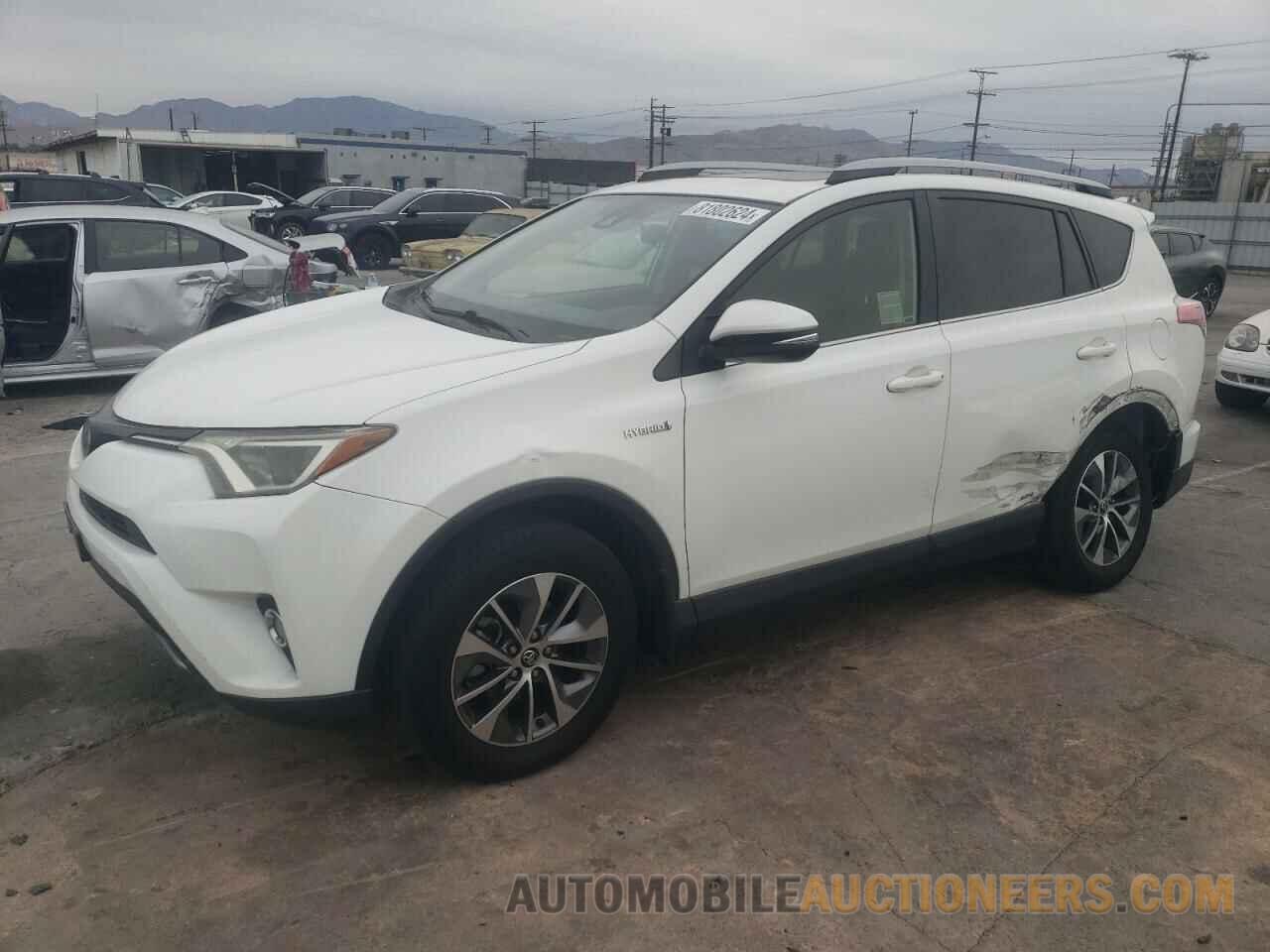 JTMRJREV4HD092487 TOYOTA RAV4 2017