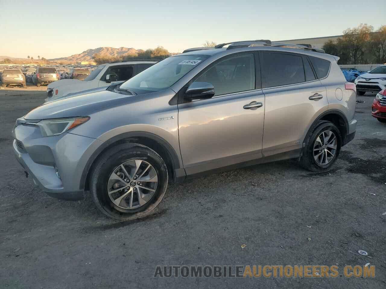 JTMRJREV6JD176672 TOYOTA RAV4 2018