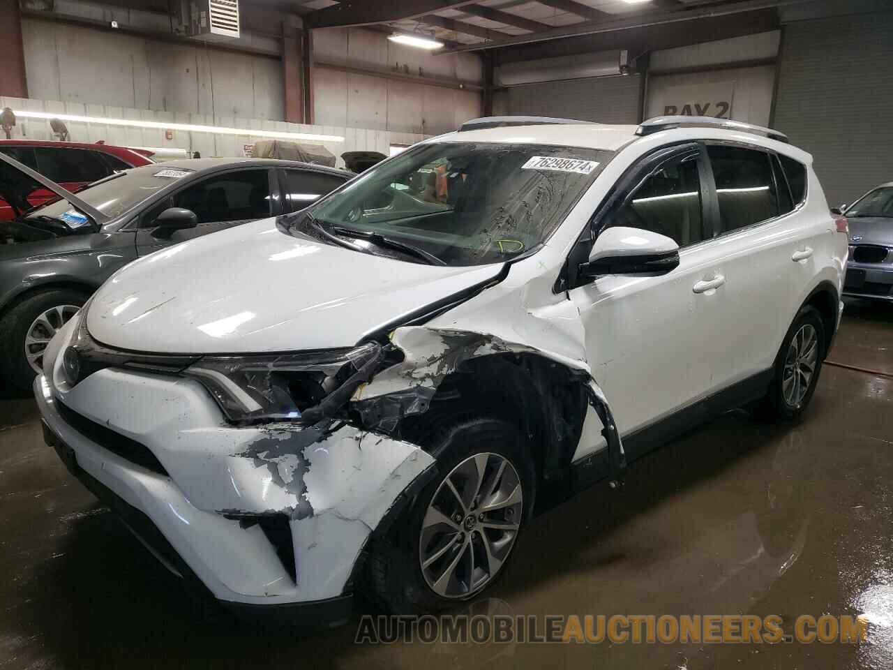 JTMRJREV7JD188524 TOYOTA RAV4 2018