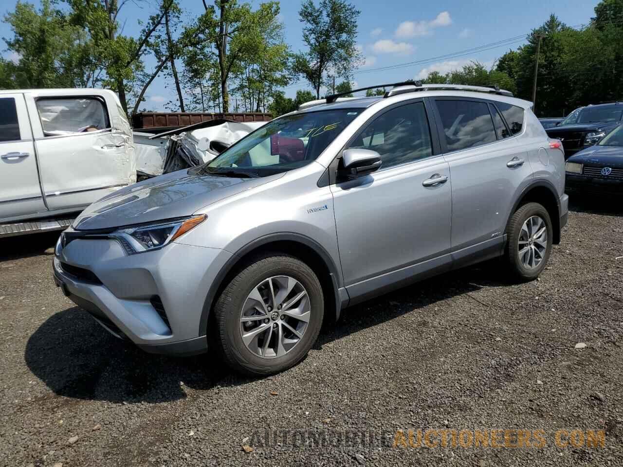 JTMRJREV7JD220128 TOYOTA RAV4 2018