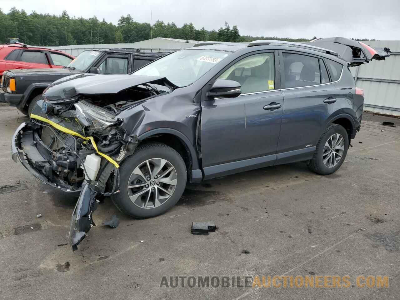 JTMRJREV8HD135938 TOYOTA RAV4 2017